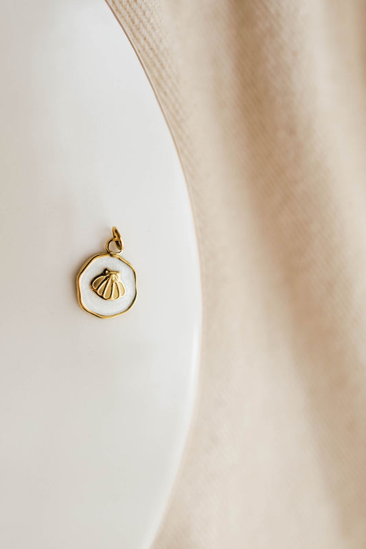 THE PEARL SHELL