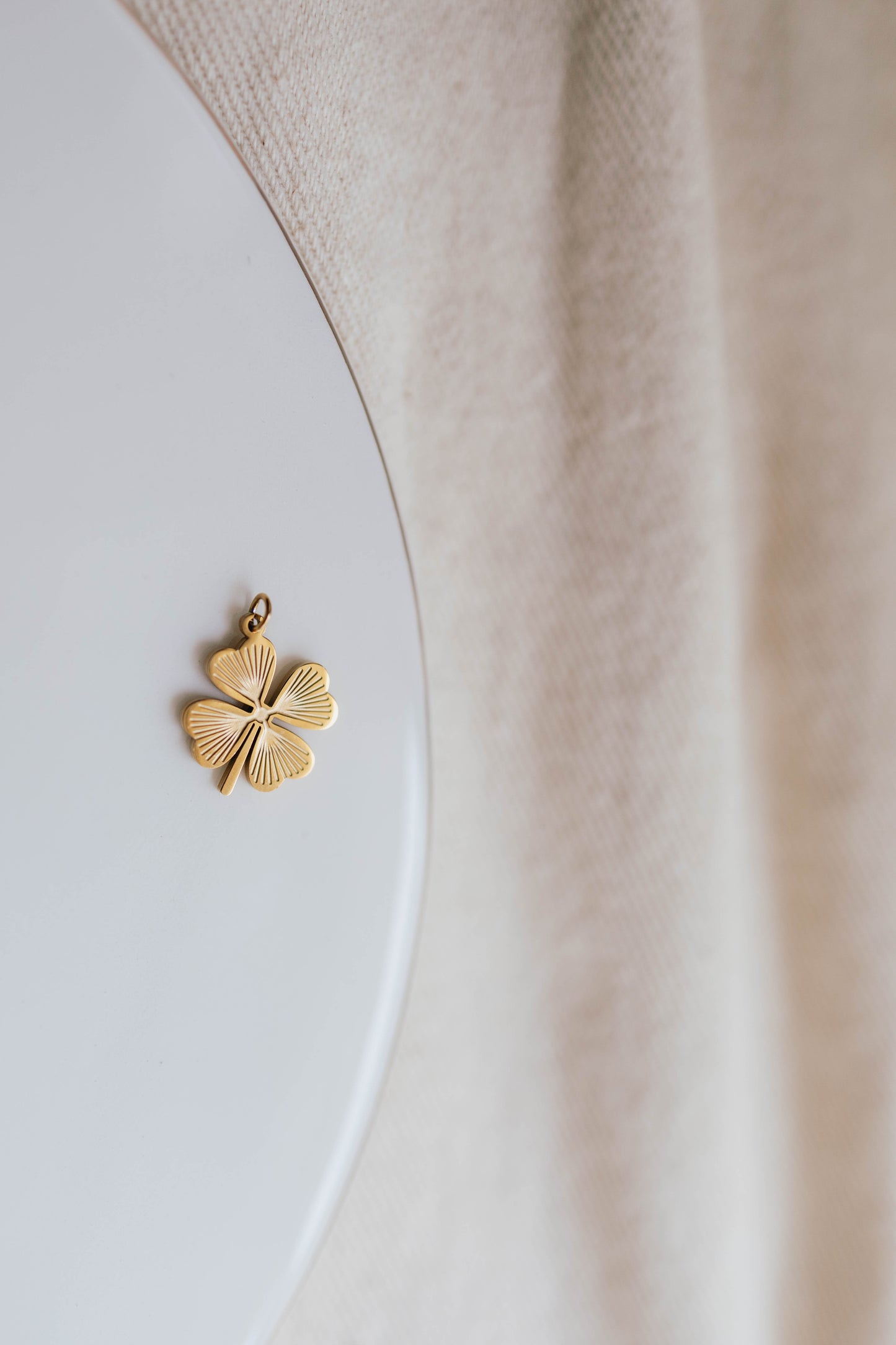 THE FOUR LEAF CLOVER