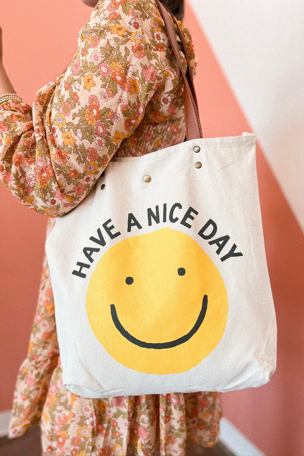 SMILEY TOTE BAG