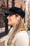 TRIANGLE STUDS BLACK DOT