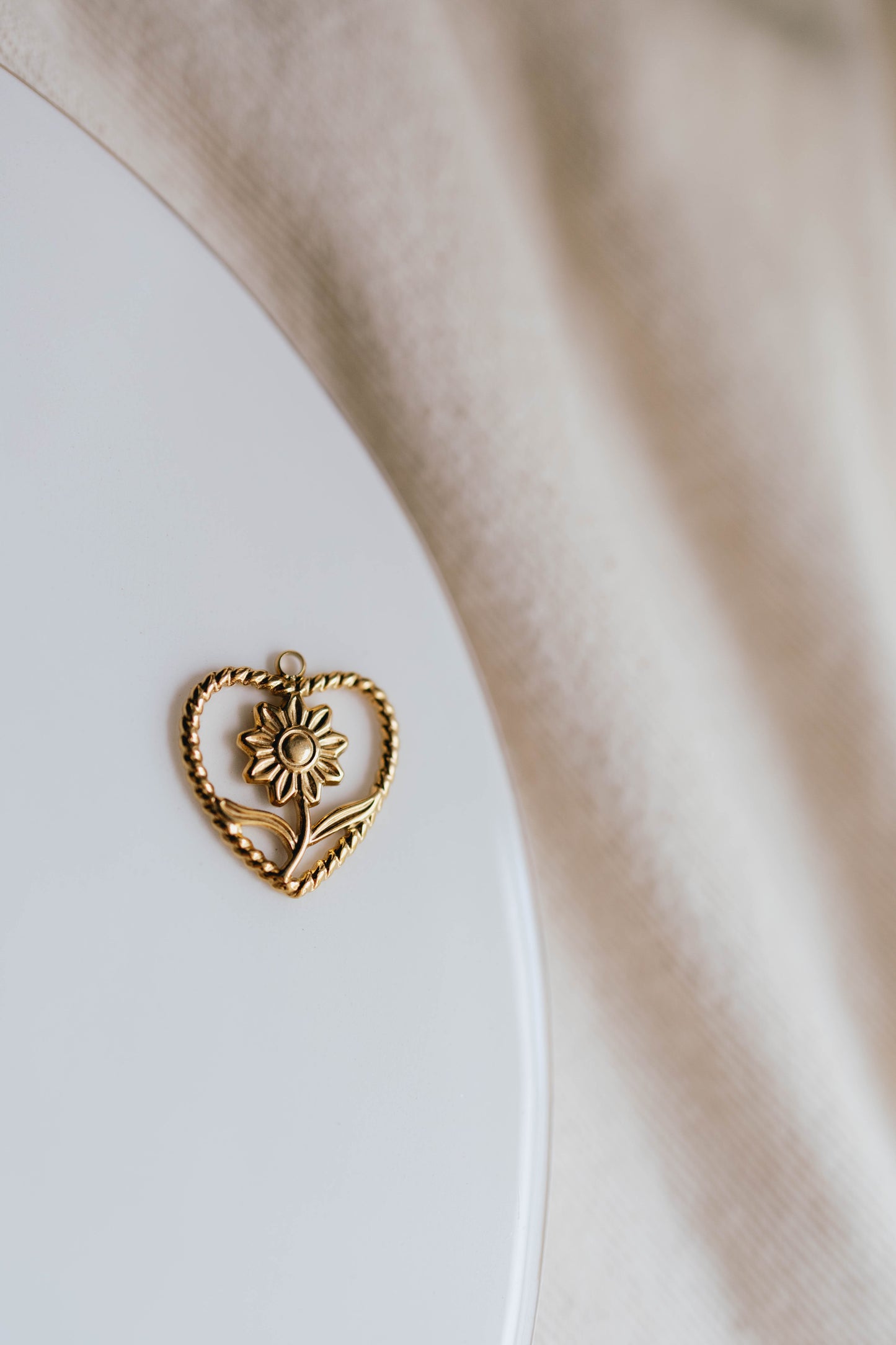 THE SUNFLOWER HEART