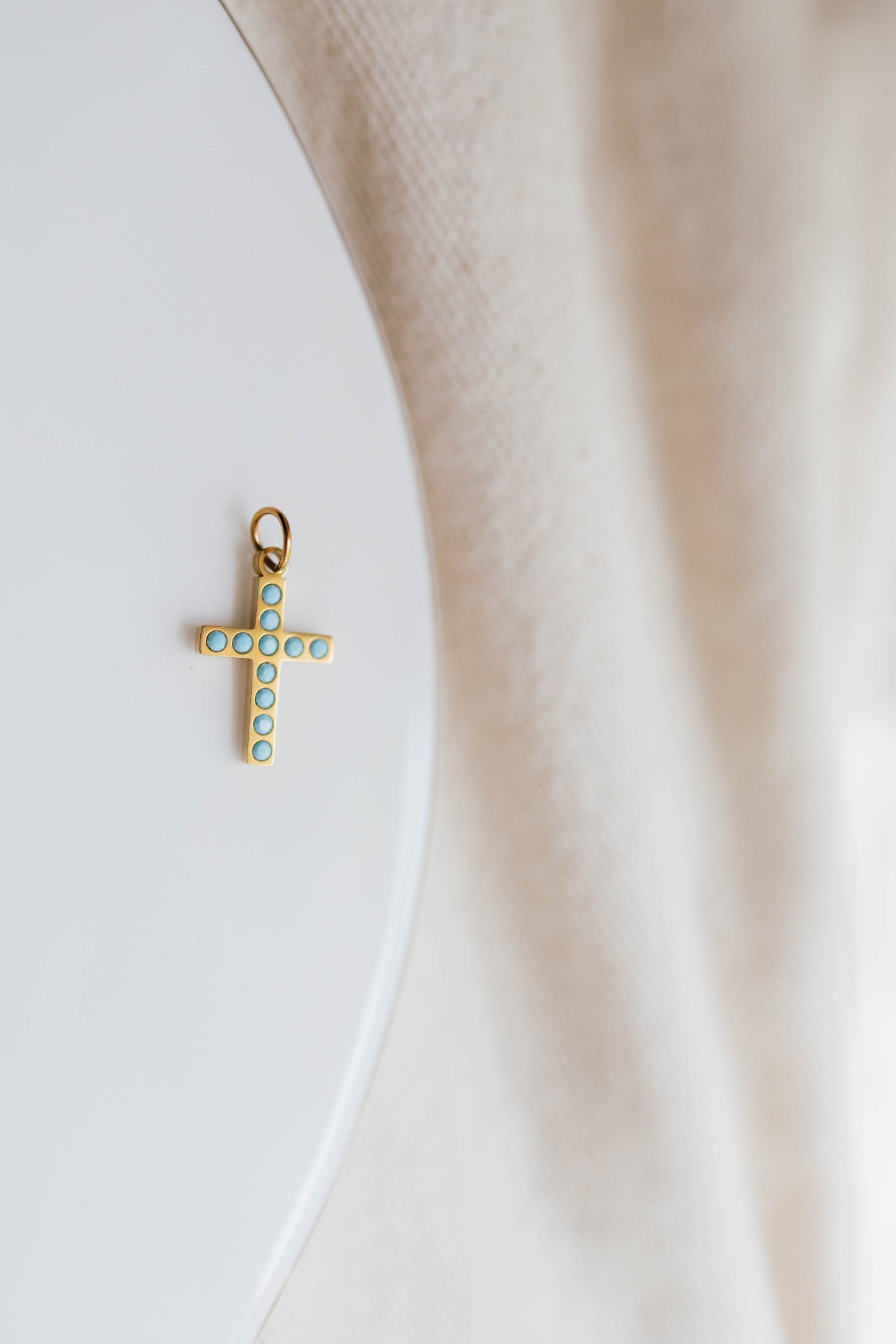 THE TURQUOISE CROSS