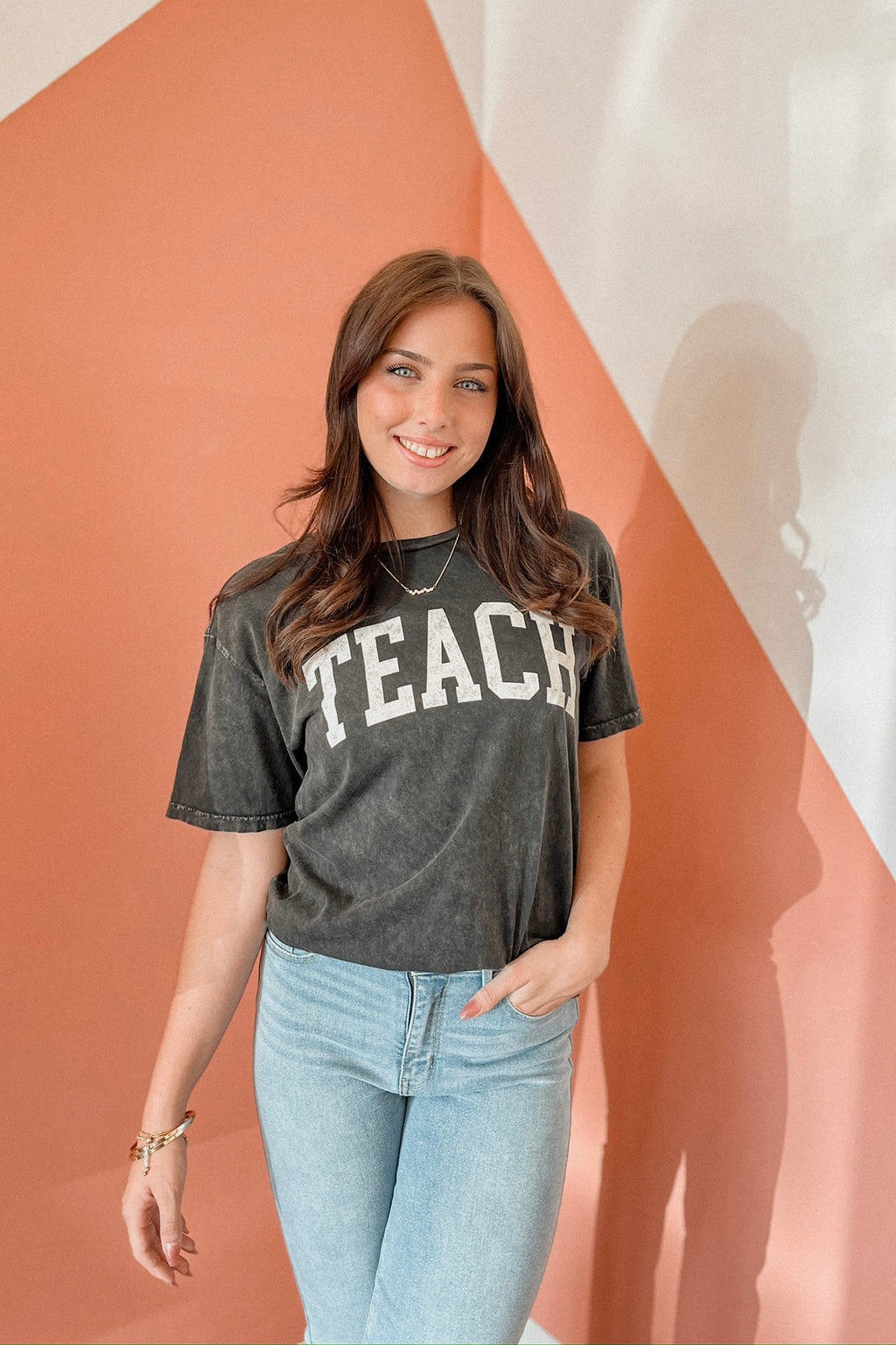 TEACH MINERAL WASHED GRAPHIC TEE
