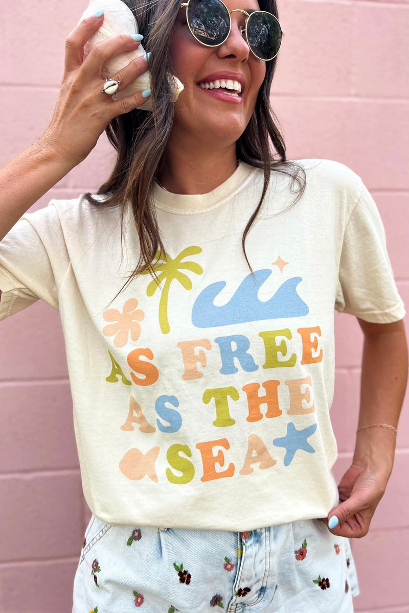 FREE AS THE SEA GRAPHIC TEE