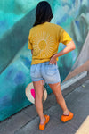 STAY CLOSE TO GRAPHIC TEE
